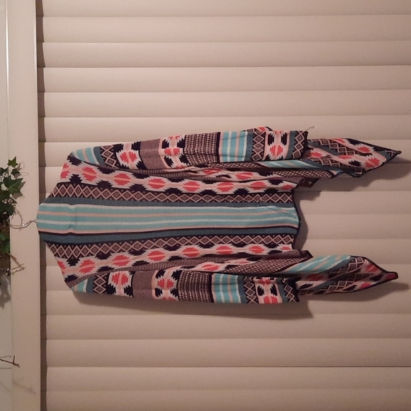 Sweater Project Brand Aztec L Asymmetrical Hemline Western Rodeo Fall Winter - Picture 4 of 5